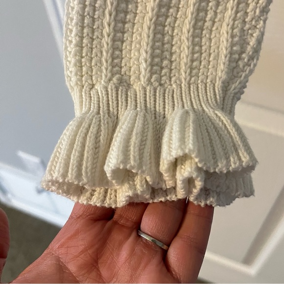 100% Cotton White Knit Sweater from United Colors of Benetton Size Medium - Picture 7 of 10